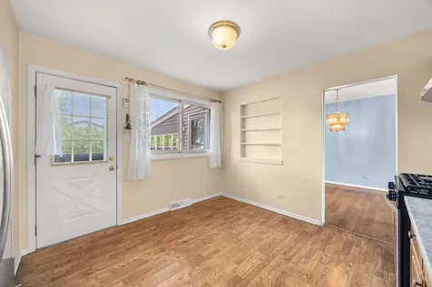 1410 West Jo Ann Lane Addison IL 60101