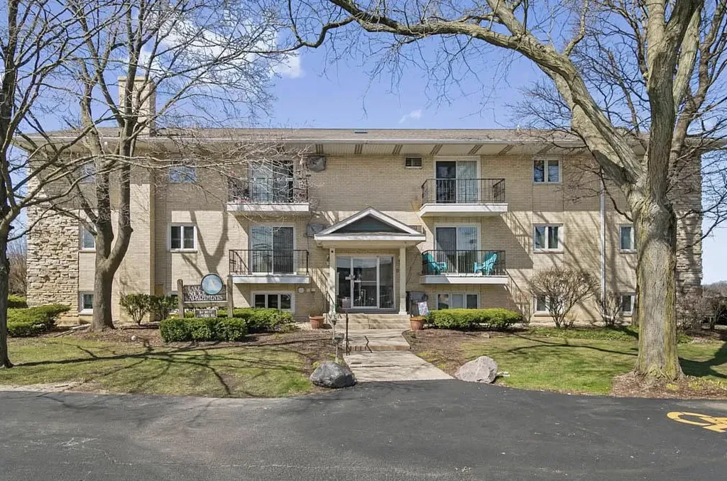 84 West Belvidere Road Grayslake IL 60030
