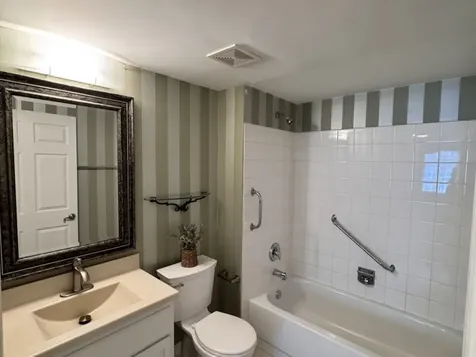 1619 Camberley Court Bartlett IL 60103