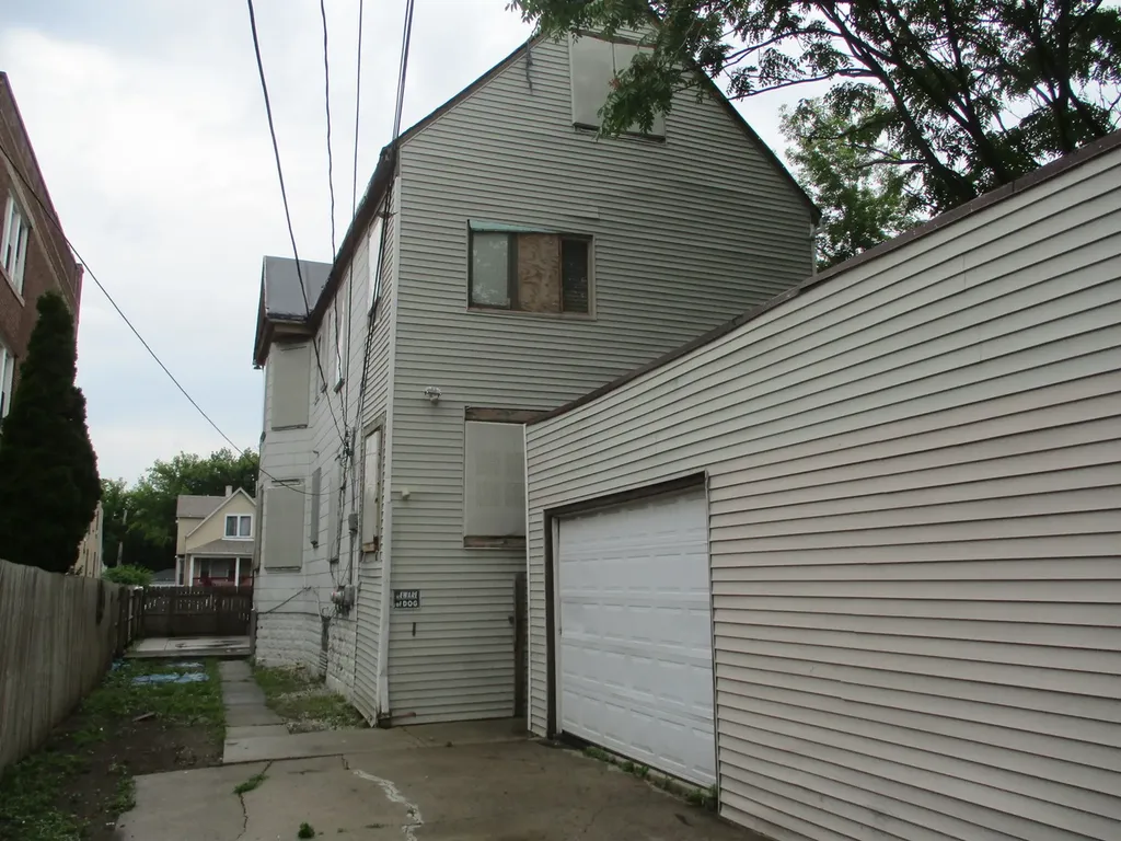 4151 North Pulaski Chicago IL 60641