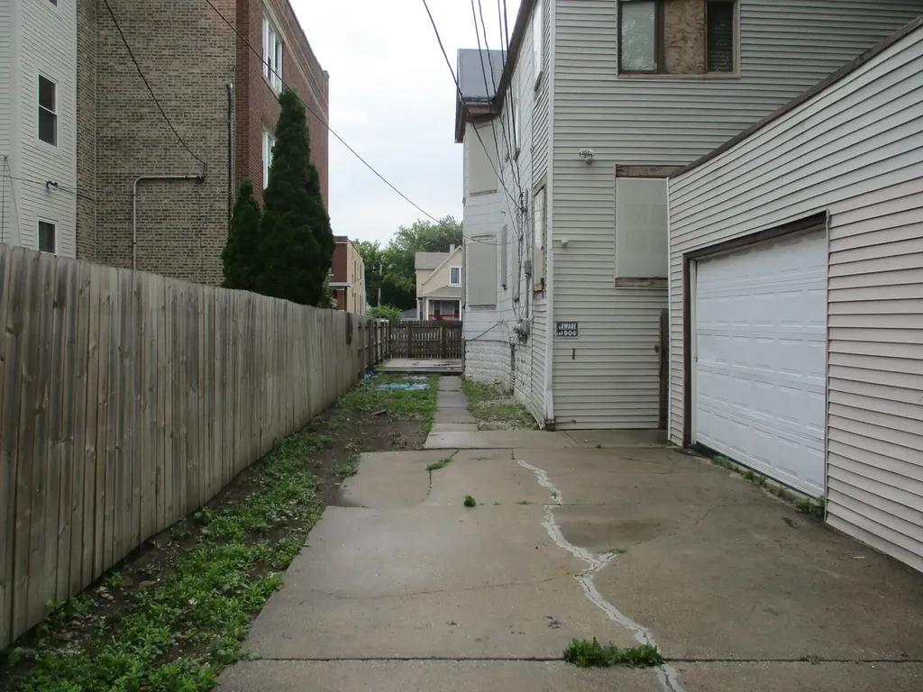 4151 North Pulaski Chicago IL 60641