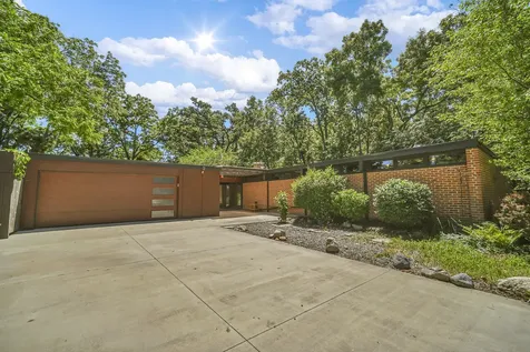 12N085 Wildmere Drive Elgin IL 60123