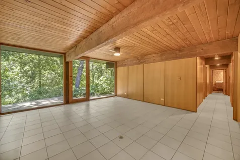 12N085 Wildmere Drive Elgin IL 60123
