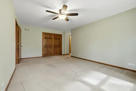 2528 Sun Valley Road Lisle IL 60532