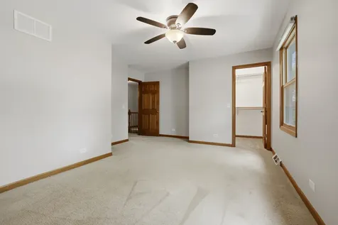 2528 Sun Valley Road Lisle IL 60532