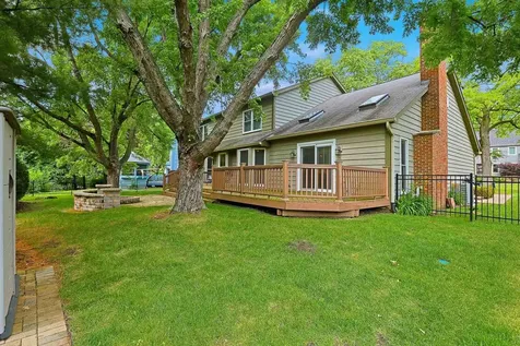 2528 Sun Valley Road Lisle IL 60532