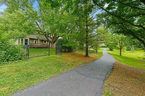 2528 Sun Valley Road Lisle IL 60532
