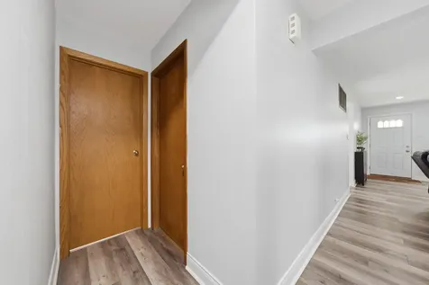 3861 153RD Place Midlothian IL 60445