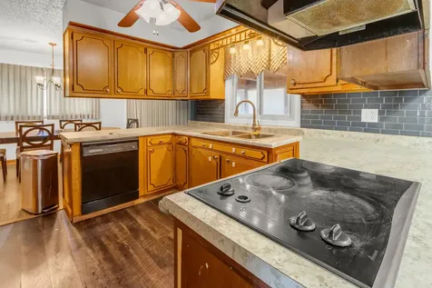 508 North Metropolitan Avenue Waukegan IL 60085