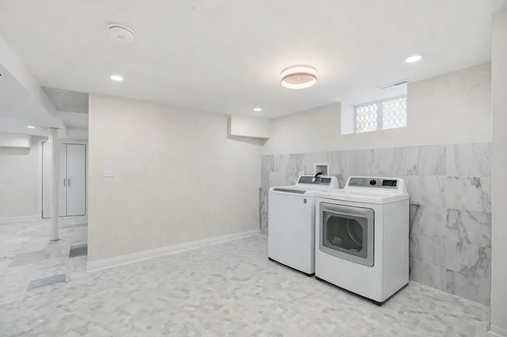 3848 North Plainfield Avenue Chicago IL 60634