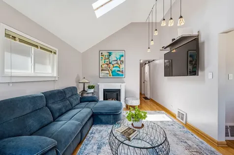 3848 North Plainfield Avenue Chicago IL 60634