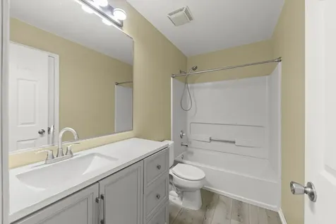 66 Wingate Drive Oswego IL 60543