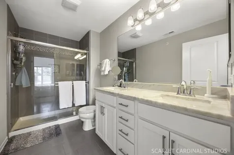 840 Center Street Des Plaines IL 60016