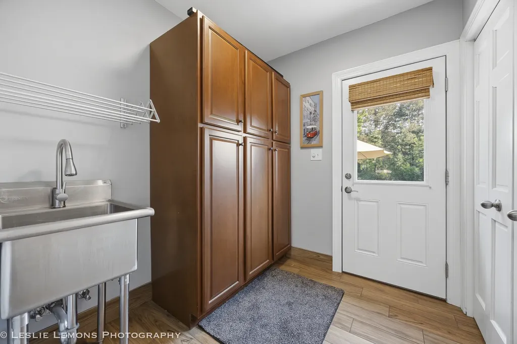 386 Hoyer Court Naperville IL 60565
