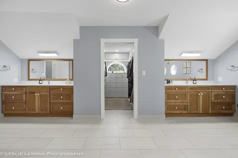 386 Hoyer Court Naperville IL 60565