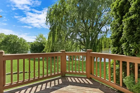 1156 Oakmeadow Court Gurnee IL 60031
