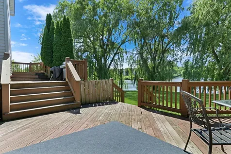 1156 Oakmeadow Court Gurnee IL 60031