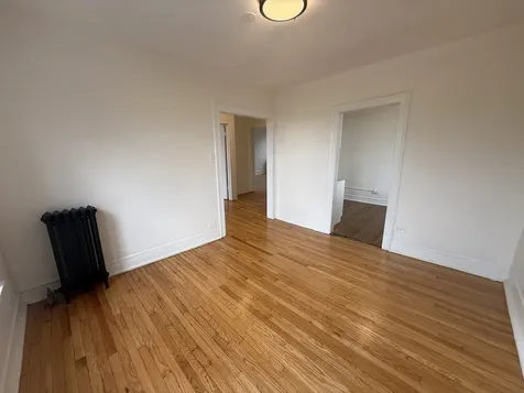 7353 North Damen Avenue Chicago IL 60645