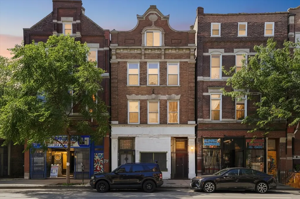 1321 West 18th Street Chicago IL 60608