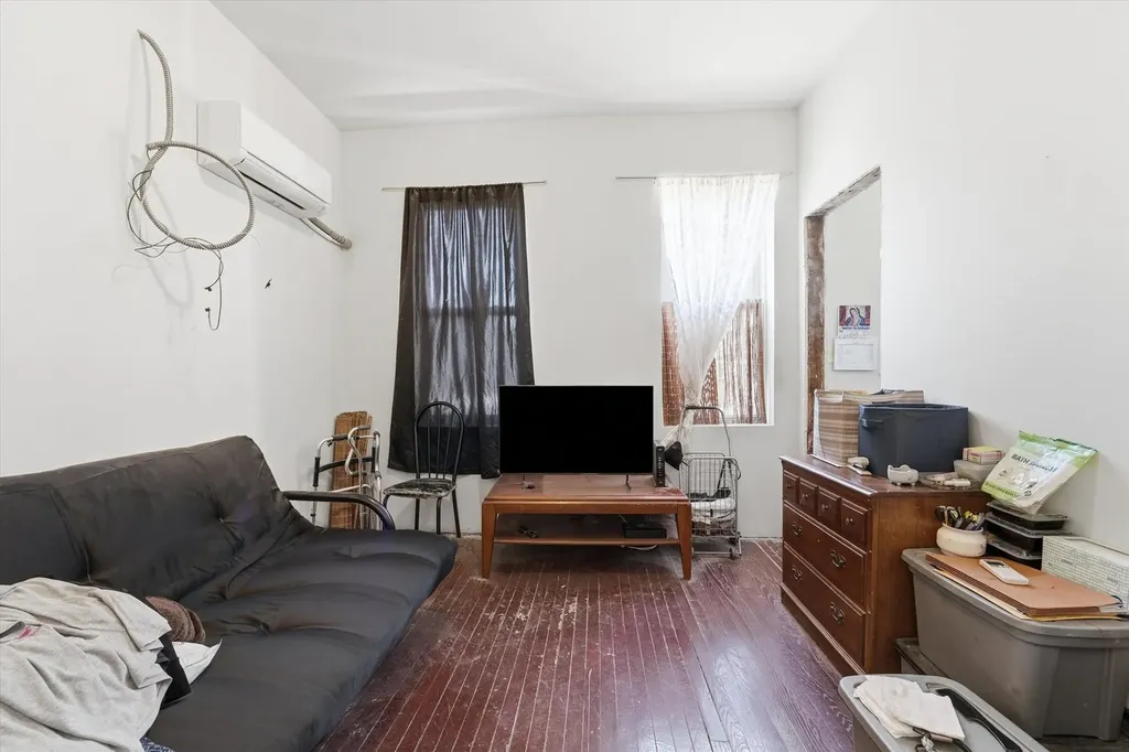 1321 West 18th Street Chicago IL 60608