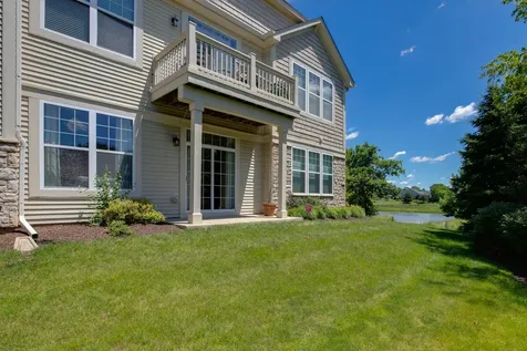 1861 Foxridge Court Aurora IL 60502