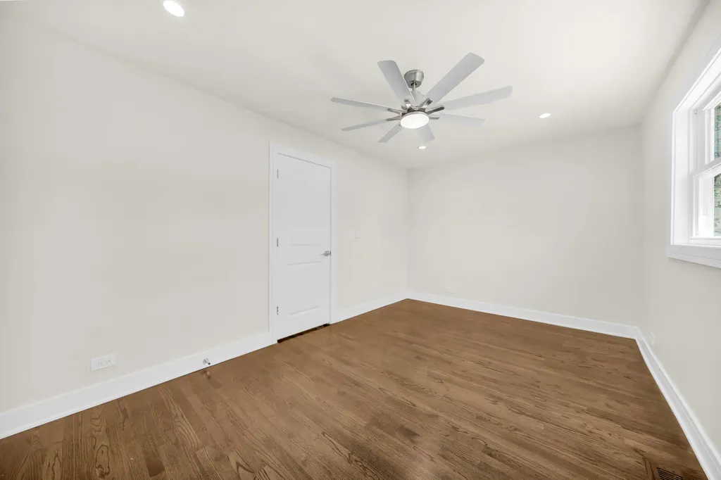 4331 South Campbell Avenue Chicago IL 60632