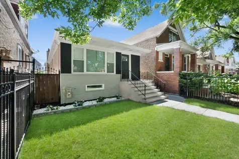 4331 South Campbell Avenue Chicago IL 60632