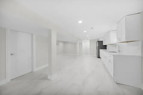 4331 South Campbell Avenue Chicago IL 60632