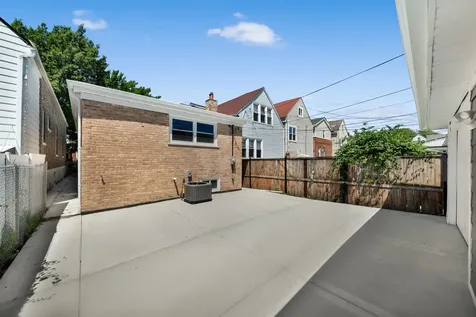 4331 South Campbell Avenue Chicago IL 60632