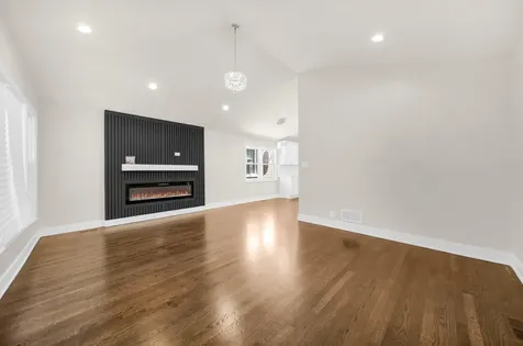 4331 South Campbell Avenue Chicago IL 60632