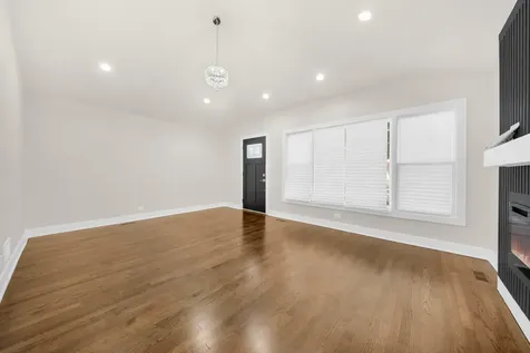 4331 South Campbell Avenue Chicago IL 60632