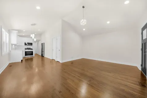 4331 South Campbell Avenue Chicago IL 60632