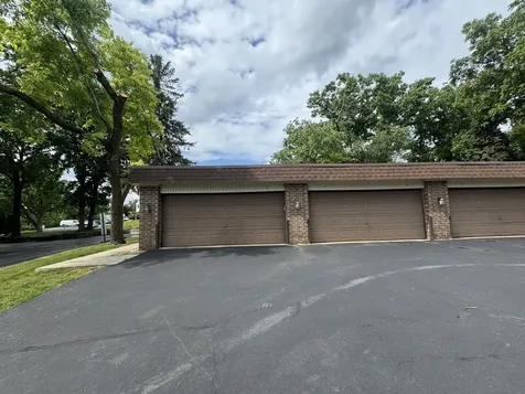 3425 83RD Street Woodridge IL 60517