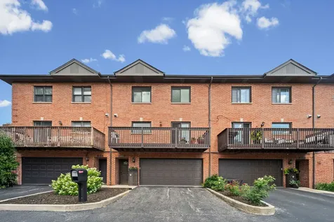 1339 East Central Road Arlington Heights IL 60005