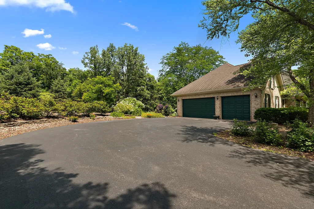 19305 South Parker Road Mokena IL 60448