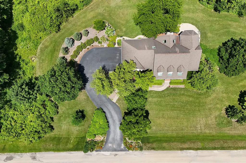 19305 South Parker Road Mokena IL 60448