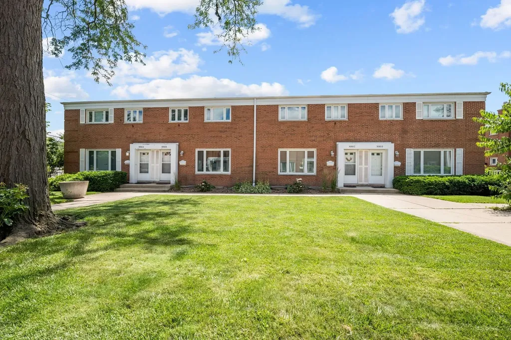 1050 Higgins Road Park Ridge IL 60068