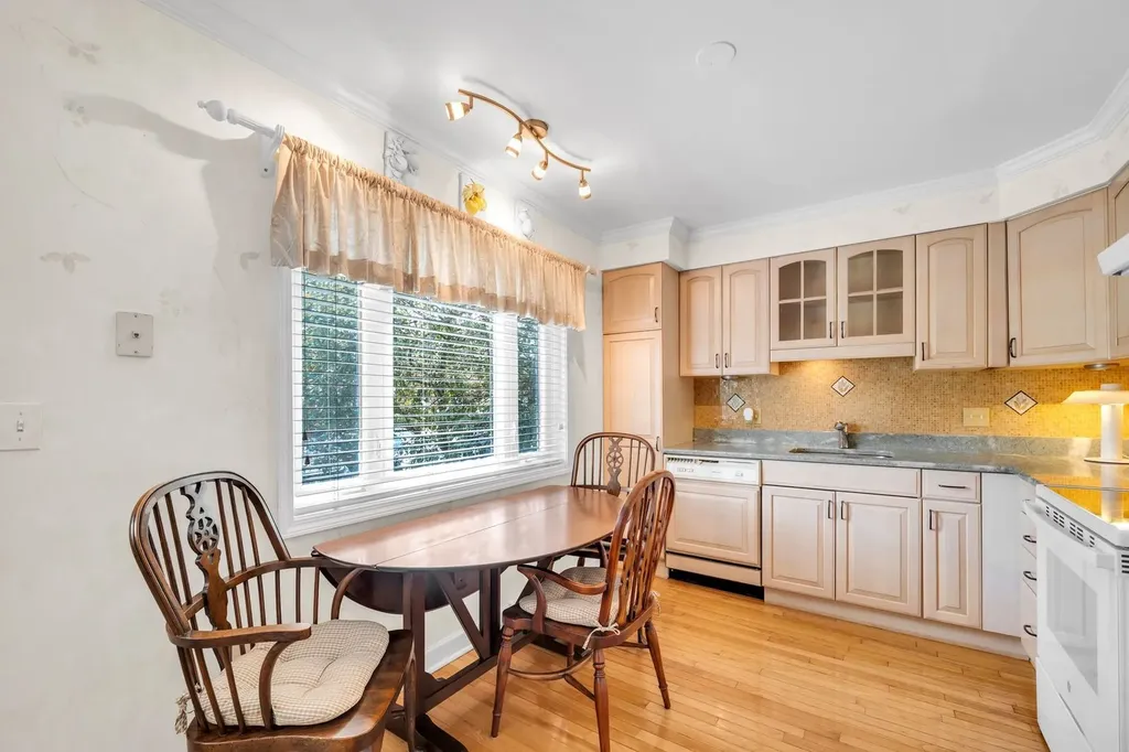 1050 Higgins Road Park Ridge IL 60068