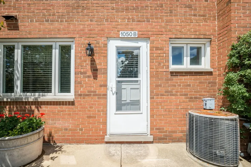 1050 Higgins Road Park Ridge IL 60068