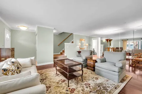 1050 Higgins Road Park Ridge IL 60068