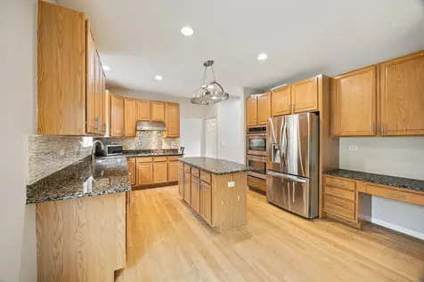 722 Aster Drive Gurnee IL 60031