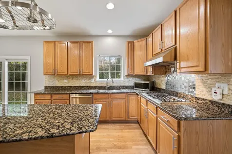 722 Aster Drive Gurnee IL 60031