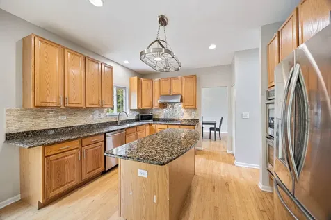 722 Aster Drive Gurnee IL 60031