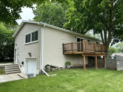 1010 Illinois Street St. Charles IL 60174