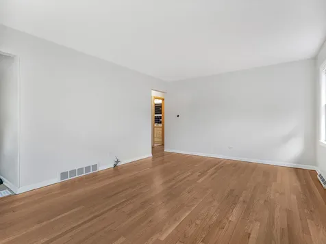 3860 North Oketo Avenue Chicago IL 60634