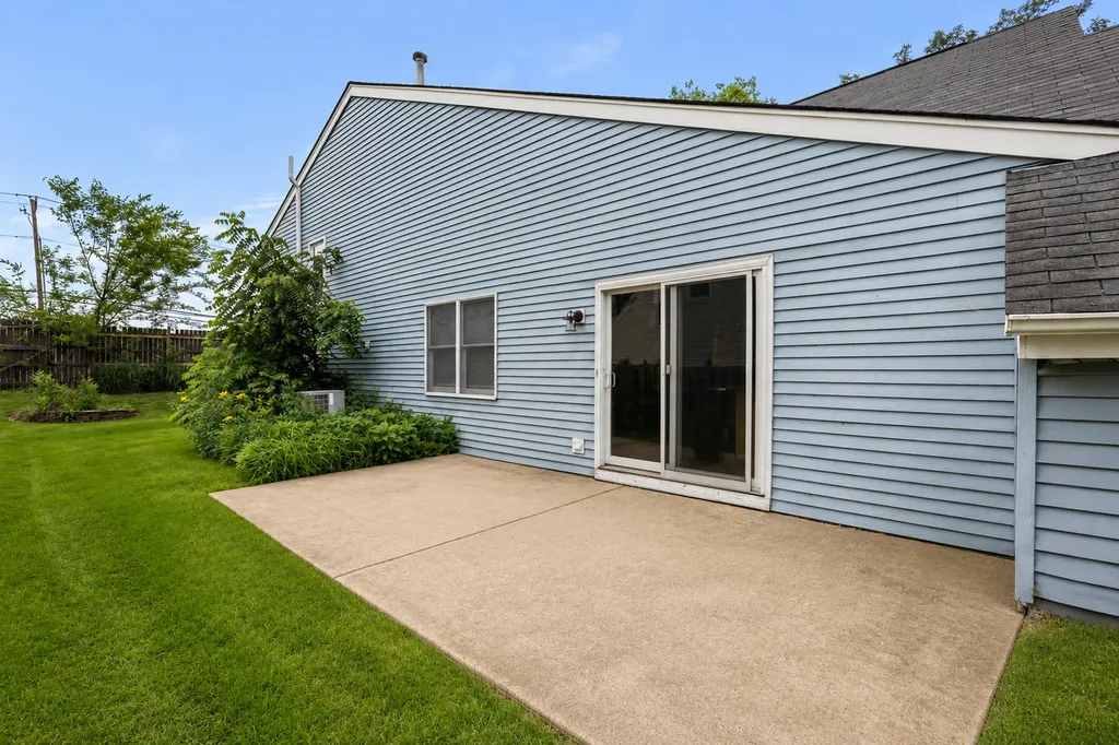 1055 Devonshire Avenue Naperville IL 60540