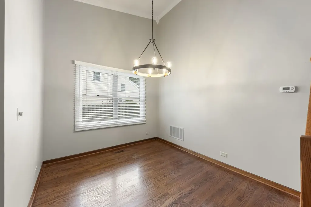 1055 Devonshire Avenue Naperville IL 60540