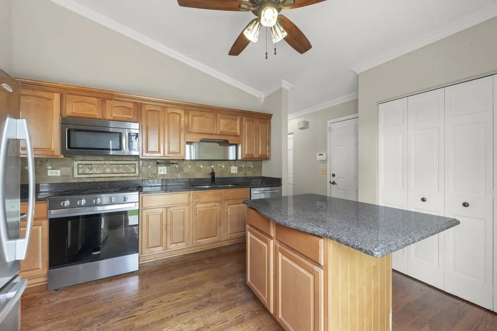 1055 Devonshire Avenue Naperville IL 60540