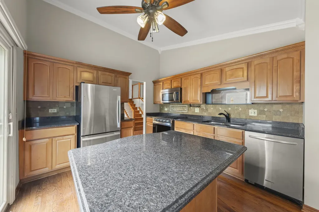 1055 Devonshire Avenue Naperville IL 60540