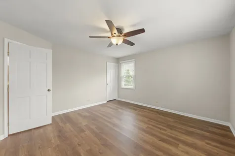 1055 Devonshire Avenue Naperville IL 60540